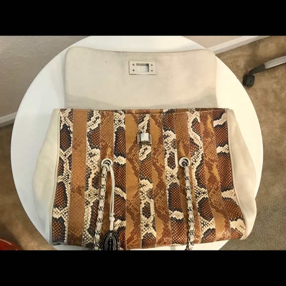 Elie Tahari handbag - Picture 5 of 5